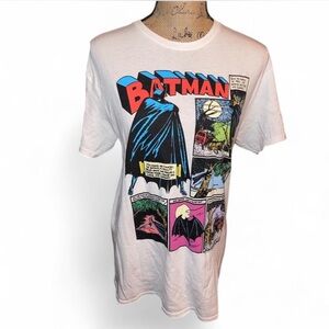 Batman Delta Pro Weight tee size medium comic book
